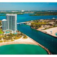 Апартаменты в США, Флорида, Бэл-Харбор, 155 кв.м.
