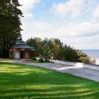 Villa in the big city, at the spa resort, in the forest, at the seaside in Latvia, Jurmala, Pruvciems, 730 sq.m.