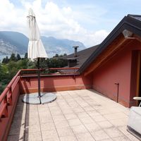 Apartment in the village, by the lake in Italy, Brescia, 135 sq.m.