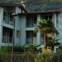 Апартаменты в деревне, у озера в Италии, Бергамо, 100 кв.м.