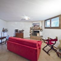 Apartment in Italy, Lombardia, 200 sq.m.