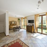 Apartment in Italy, Lombardia, 130 sq.m.