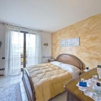 Апартаменты в Италии, Ломбардия, 130 кв.м.