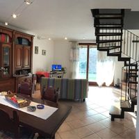 Apartment in Italy, Lombardia, 127 sq.m.