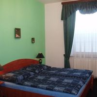 Квартира в Чехии, Краловеградецкий край, Лхота-под-Страни