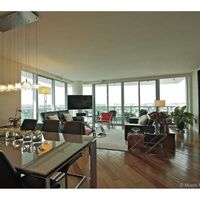 Apartment in the USA, Massachusetts, Surfside, 181 sq.m.