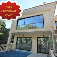 Вилла в лесу, у моря в Испании, Валенсия, Деэса де Кампоамор, 460 кв.м.