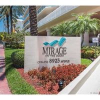 Apartment in the USA, Massachusetts, Surfside, 180 sq.m.