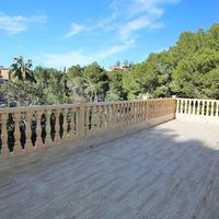 Вилла в лесу, у моря в Испании, Валенсия, Деэса де Кампоамор, 460 кв.м.