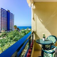 Апартаменты у моря в Испании, Канарские Острова, Санта-Крус-де-Тенерифе, 58 кв.м.