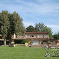 Villa in Italy, Forte dei Marmi, 400 sq.m.