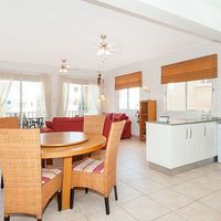 Flat in Republic of Cyprus, Eparchia Pafou, 100 sq.m.
