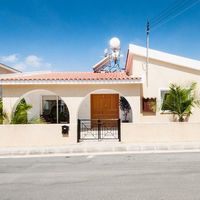 House in Republic of Cyprus, Pegeia, 100 sq.m.