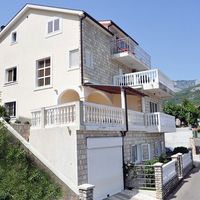 House in Montenegro, Herceg Novi, Herceg-Novi, 320 sq.m.
