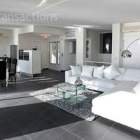 Villa at the seaside in Guyane, 240 sq.m.