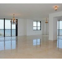 Apartment in the USA, Florida, Bal Harbour, 185 sq.m.