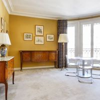 Квартира в большом городе во Франции, Париж, 82 кв.м.