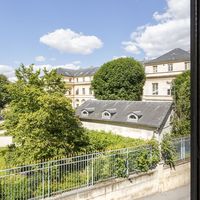 Flat in the big city in France, Paris, 121 sq.m.