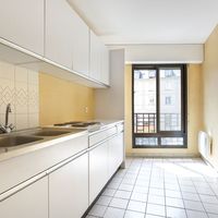Flat in the big city in France, Paris, 121 sq.m.