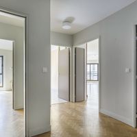 Flat in the big city in France, Paris, 121 sq.m.
