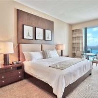 Apartment in the USA, Florida, Bal Harbour, 155 sq.m.
