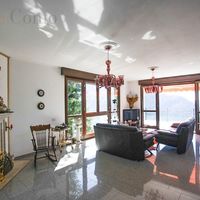 Villa in the mountains, in the village, by the lake in Italy, Como, 260 sq.m.