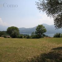 Land plot in the mountains, in the village, by the lake in Italy, Como