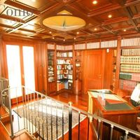 Villa in the mountains, in the village, by the lake in Italy, Como, 850 sq.m.