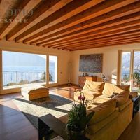 Villa in the mountains, in the village, by the lake in Italy, Como, 850 sq.m.