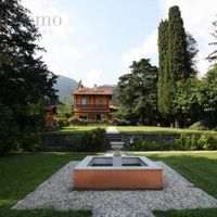 Villa in the mountains, in the village, by the lake in Italy, Como, 460 sq.m.