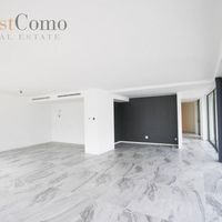Apartment in the mountains, in the village, by the lake in Italy, Como, 230 sq.m.