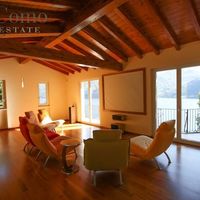 Villa in the mountains, in the village, by the lake in Italy, Como, 350 sq.m.