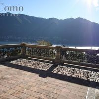 Villa in the village, by the lake in Italy, Como, 720 sq.m.