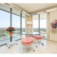 Apartment in the USA, Florida, Bal Harbour, 307 sq.m.
