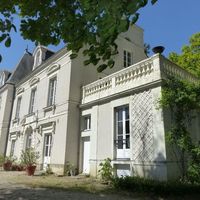 Elite real estate in the village, in the suburbs in France, Pays de la Loire, 382 sq.m.