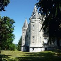 Замок в пригороде во Французской Гвиане, 525 кв.м.