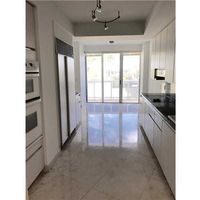 Apartment in the USA, Florida, Bal Harbour, 201 sq.m.