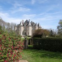 Замок в пригороде во Франции, Земли Луары, 900 кв.м.