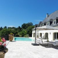 Villa in the suburbs in Guyane, 490 sq.m.