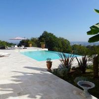 Villa in the suburbs in Guyane, 490 sq.m.