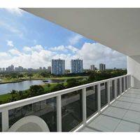 Apartment at the seaside in the USA, Florida, Aventura, 101 sq.m.