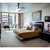 Apartment at the seaside in the USA, Florida, Aventura, 303 sq.m.