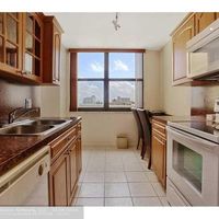 Апартаменты у моря в США, 80 кв.м.