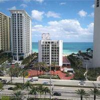 Apartment at the seaside in the USA, Florida, Sunny Isles Beach, 80 sq.m.