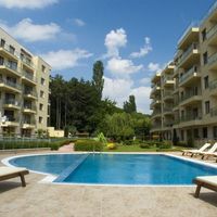 Apartment in the forest, at the seaside in Bulgaria, Sv. Konstantin i Elena, 133 sq.m.