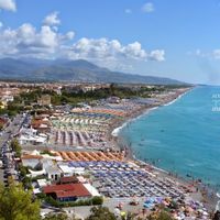Flat at the seaside in Italy, Scalea, 46 sq.m.