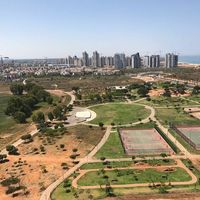 Flat in the big city, by the lake, at the seaside in Israel, Netanya, 117 sq.m.