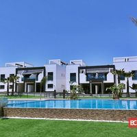 Апартаменты у озера, в пригороде, у моря в Испании, Валенсия, Торревьеха, 96 кв.м.