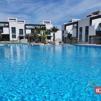 Апартаменты у озера, в пригороде, у моря в Испании, Валенсия, Торревьеха, 96 кв.м.