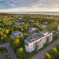 Квартира в большом городе, в пригороде, у моря в Эстонии, Таллин, 60 кв.м.